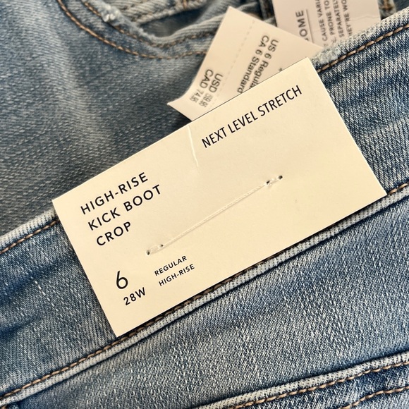 NWT American Eagle Outfitters Light Blue high rise kick boot crop size 6 - Picture 2 of 6